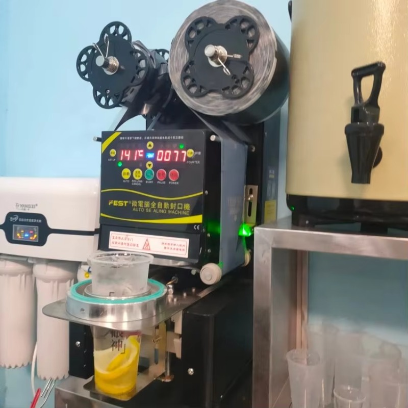 Volautomatische papieren melkt - Coffee Tea Boba recensie en prijs